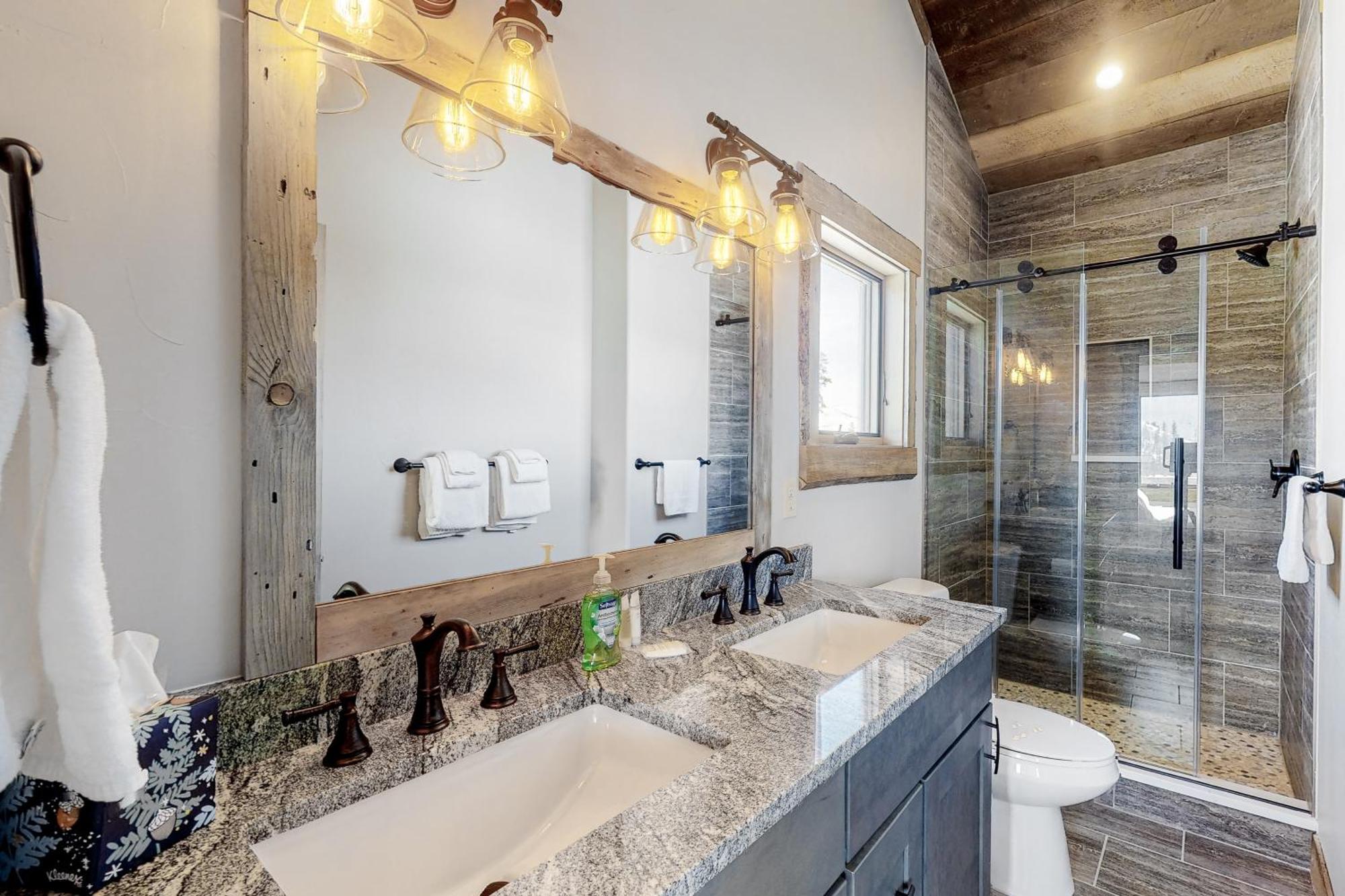 Cabin Getaway & Stonewood Lodge グランドレイク 部屋 写真